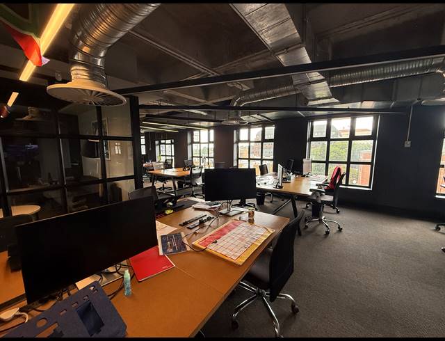 745M² OFFICE TO LET IN ROSEBANK